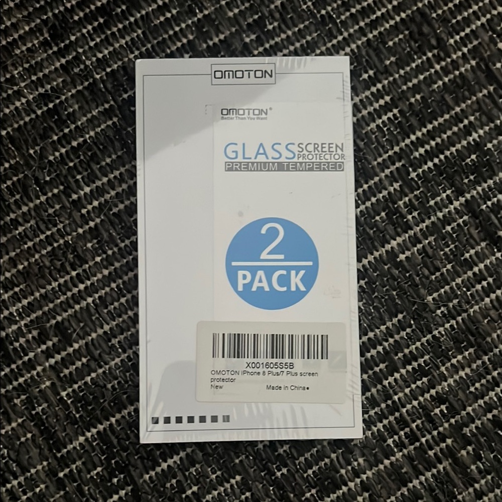 Omoton glass screen protector. New in box!